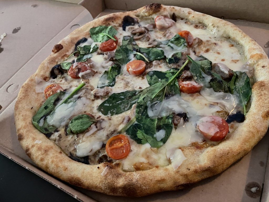 Pizza Marcella avec option saucisse - Zappo Lyon
