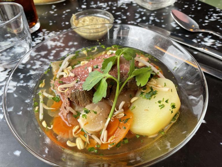 Bouillon Maurice cuisine simple et prix caresses • Une vie à Lyon