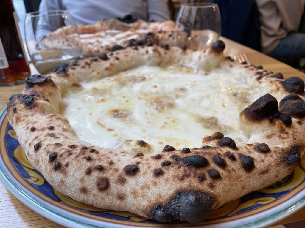 Vico Pizzzza : quatre fromages
